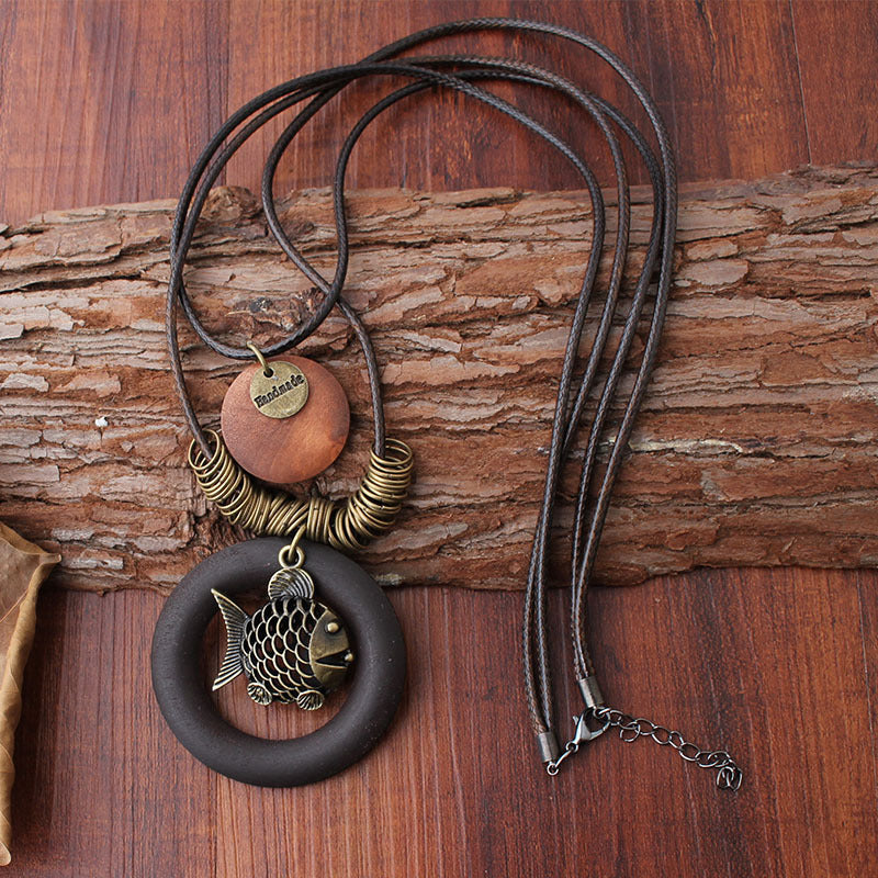 Vintage Enthic Wood Fish Pendant Necklaces for Women