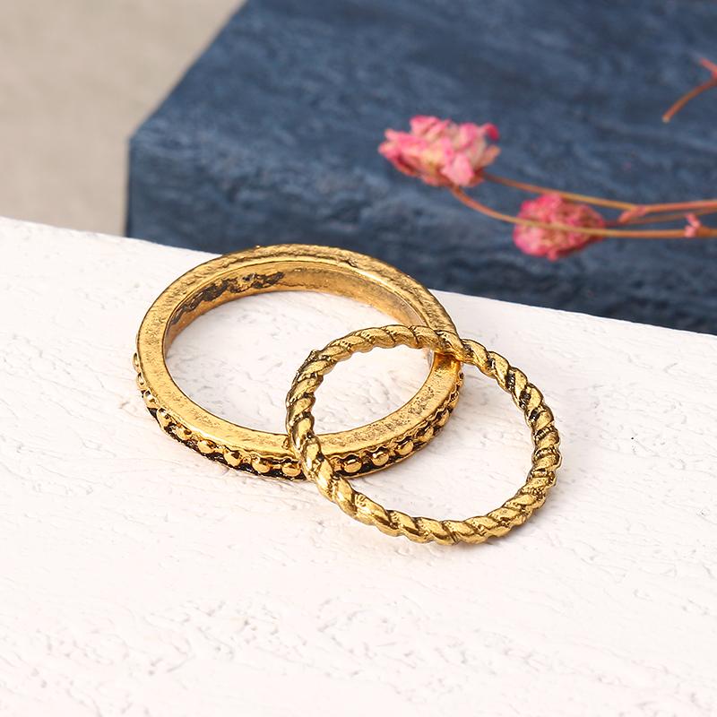 5 Pcs Punk Leaf Ring Set Retro Golden Zinc Alloy Red and Purple Stone Knuckle Ring Jewelry for Women