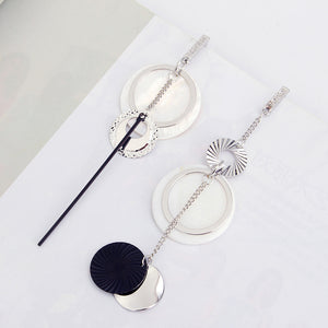 Exaggerated Natural Shell Round Ear Drop Asymmetric Earrings