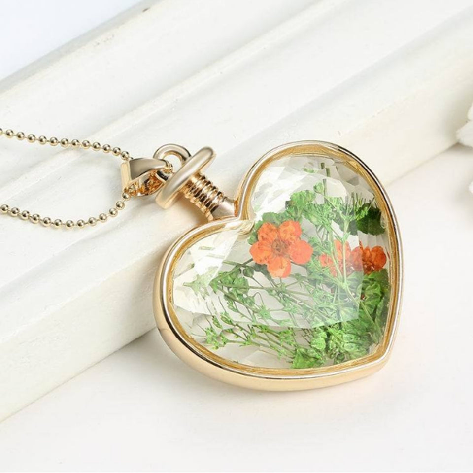 Gold Plated Glass Bottle Heart Dry Flower Pendant Necklace For Women