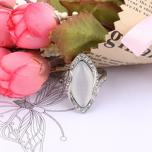 Bohemian White Resin Rhinestone Oval Opal Geometric Rings