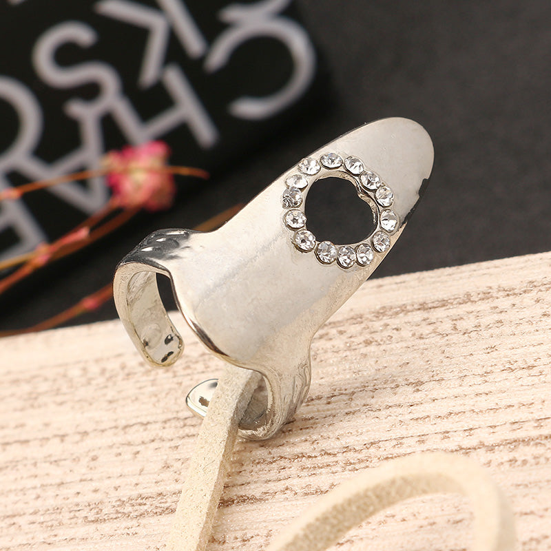 Fashion Adjustable Shiny Rhinestones Polished Hollow Heart Nail Ring Women Jewelry