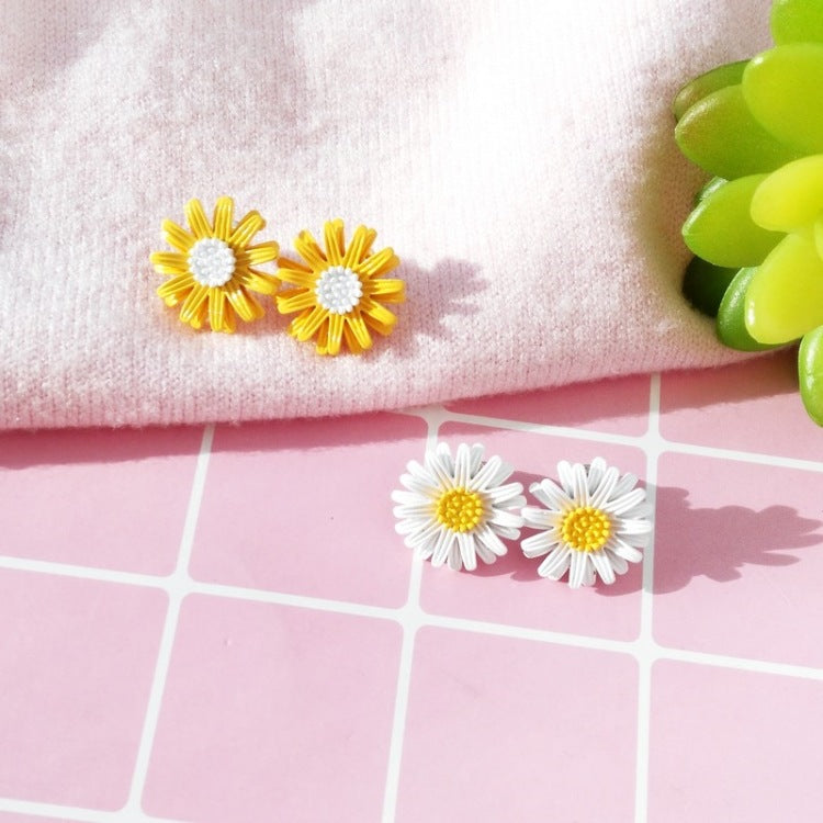 Daisy Flower Stud Earrings Fashion Yellow White Earrings