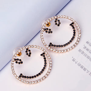 Sweet Large Smile Modeling Earrings