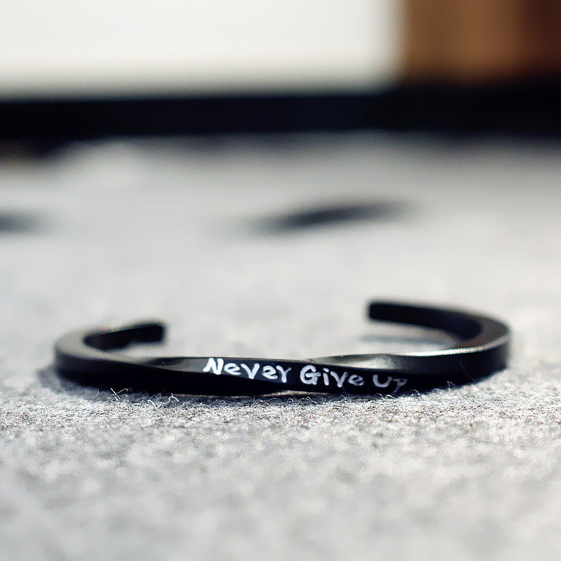 Mobius Band Never Give Up Engraved Spiral Bangle for Couple