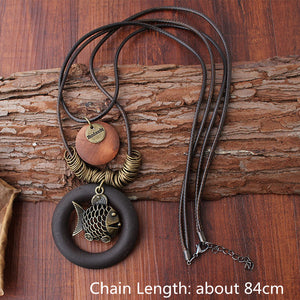 Vintage Enthic Wood Fish Pendant Necklaces for Women