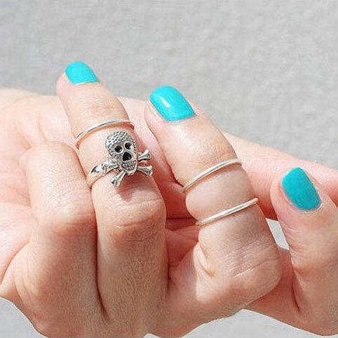 4Pcs Gold Silver Skull Knuckle Stacking Mid Finger Rings Set