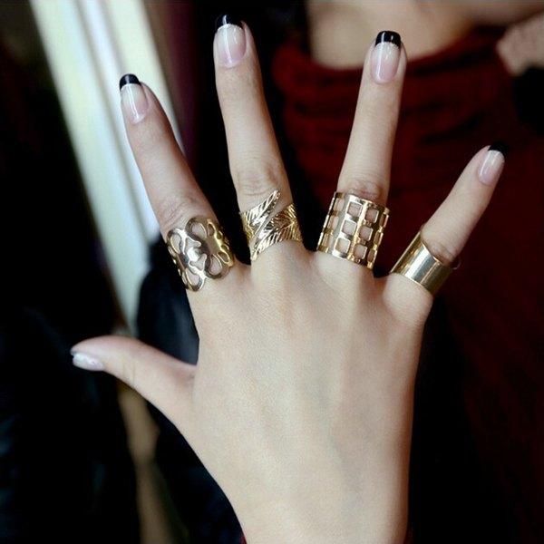 1pc Vintage Multi Patterns Gold Leaf Hollow Out Square Finger Ring