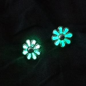 Punk Alloy Daisy Flower Luminous Ear Stud Earrings For Women