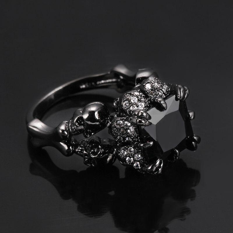 Black Zircon Stainless Steel Ring Gothic Claw Double Skull Rhinestone Finger Ring for Women