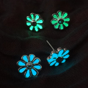 Punk Alloy Daisy Flower Luminous Ear Stud Earrings For Women