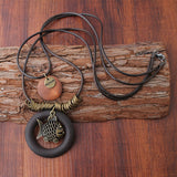 Vintage Enthic Wood Fish Pendant Necklaces for Women