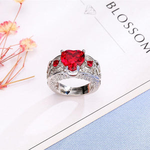 Trendy Heart Shape Hollow Ruby Women Ring Gift