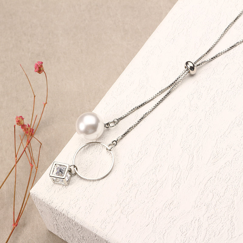 Elegant Pearl and Rhinestone Cube Hoop Pendant Silver Plated Tassel Long Necklace for Women